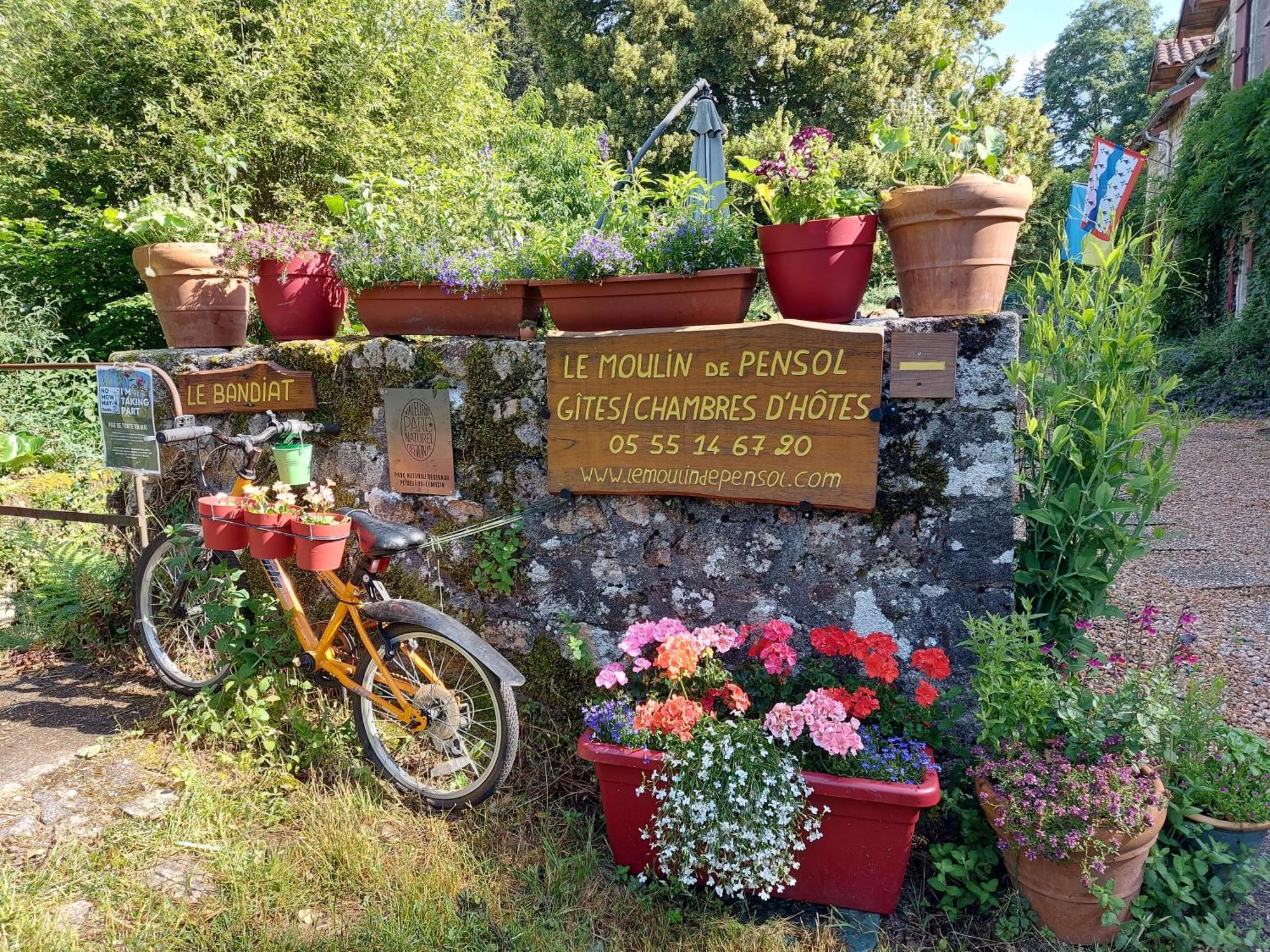 Le Moulin De Pensol Villa Exterior photo